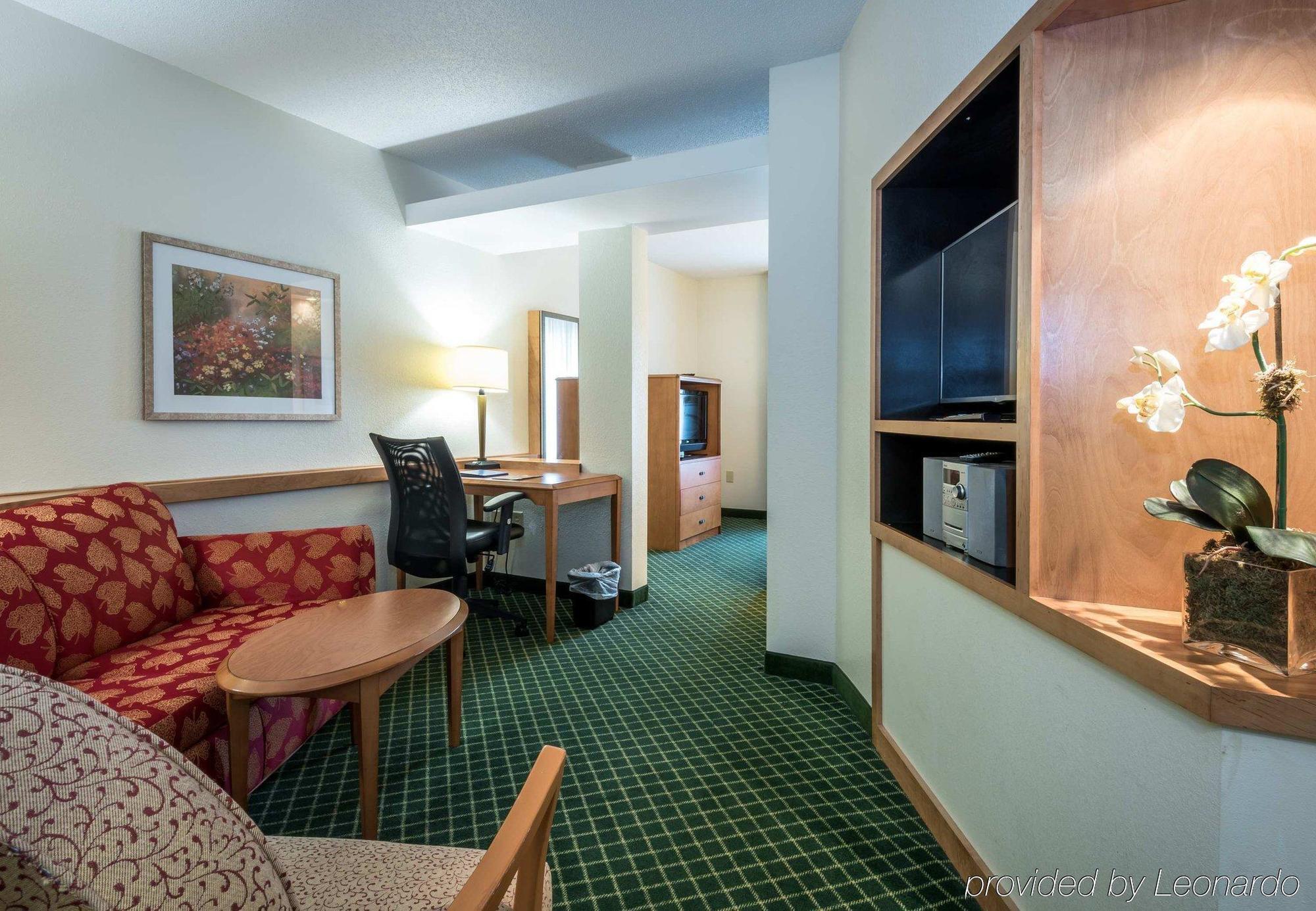 Fairfield Inn & Suites Savannah I-95 South Buitenkant foto